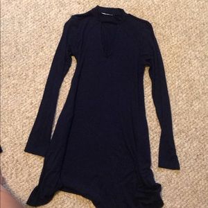 Long sleeve dress, cut out in front